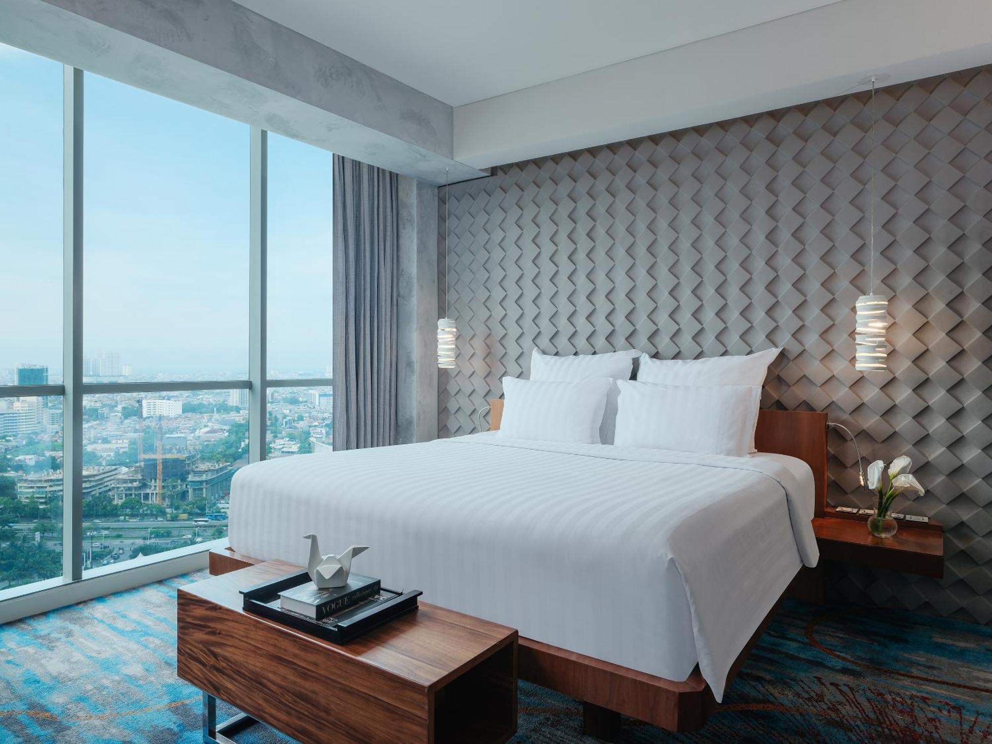 Pullman Jakarta Central Park Екстериор снимка