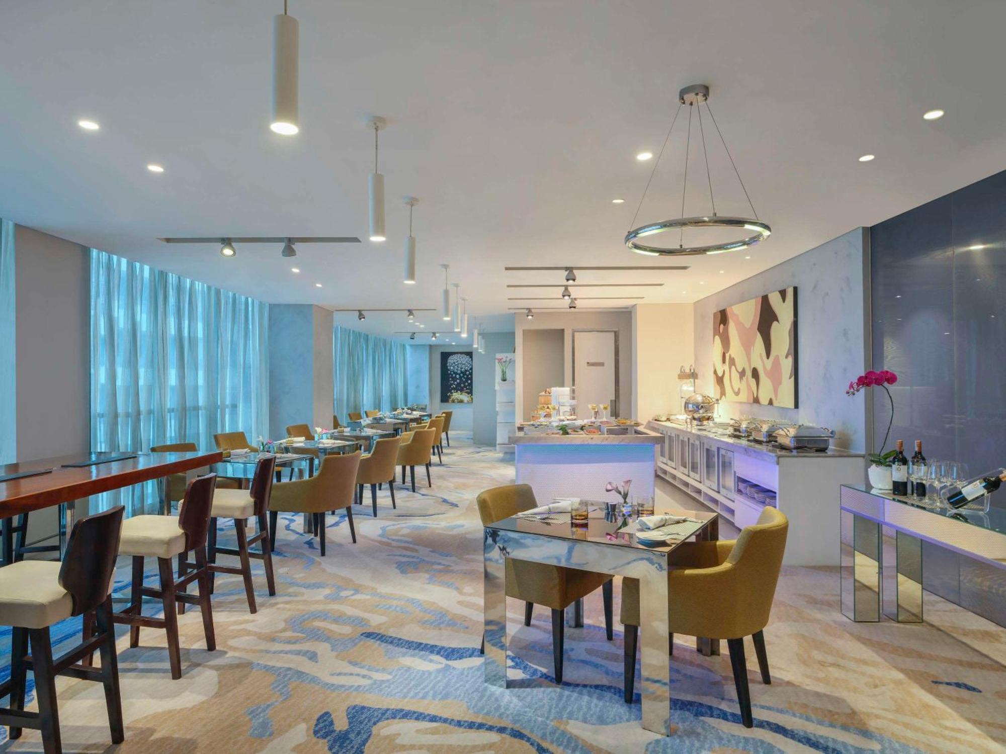 Pullman Jakarta Central Park Екстериор снимка Club Lounge at the hotel